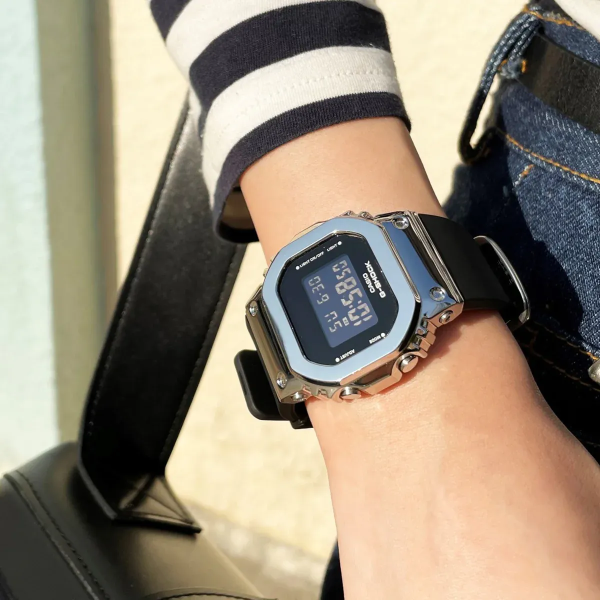 CASIO GSHOCK GM-5600-1D - Hình ảnh 5