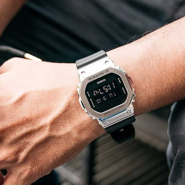 CASIO GSHOCK GM-5600-1D - Hình ảnh 2